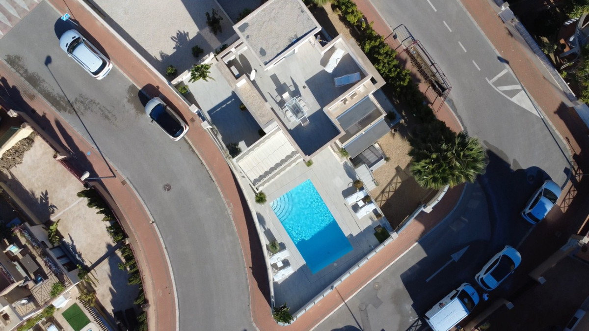 Se vende Villa - Chalet de 3 dormitorios en Costa Blanca, Alicante, España