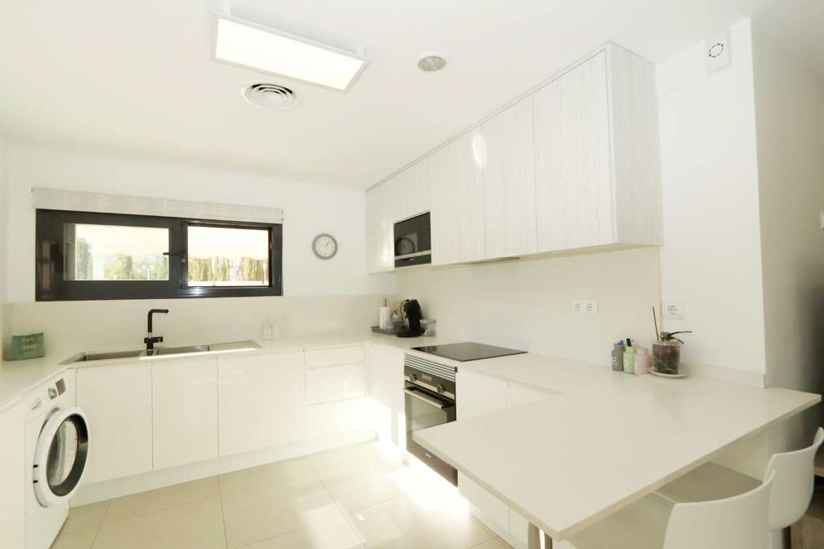 Se vende Villa - Chalet de 3 dormitorios en Costa Blanca, Alicante, España