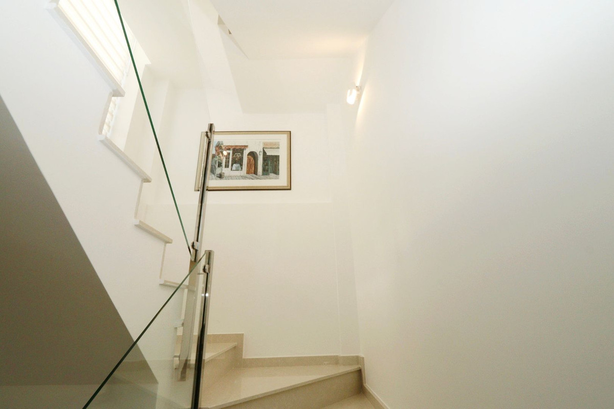 Se vende Villa - Chalet de 3 dormitorios en Costa Blanca, Alicante, España
