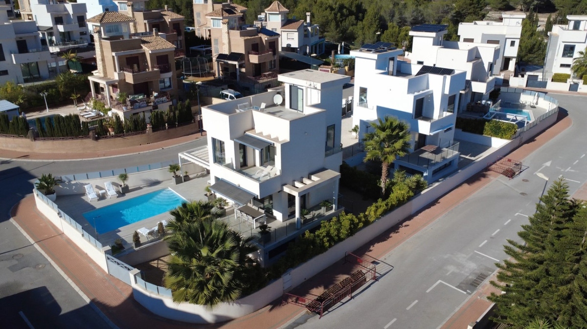 Se vende Villa - Chalet de 3 dormitorios en Costa Blanca, Alicante, España