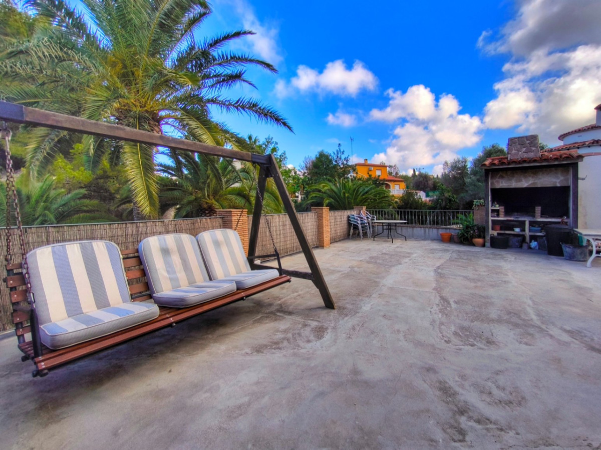 Se vende Villa - Chalet de 4 dormitorios en Costa Blanca, Alicante, España