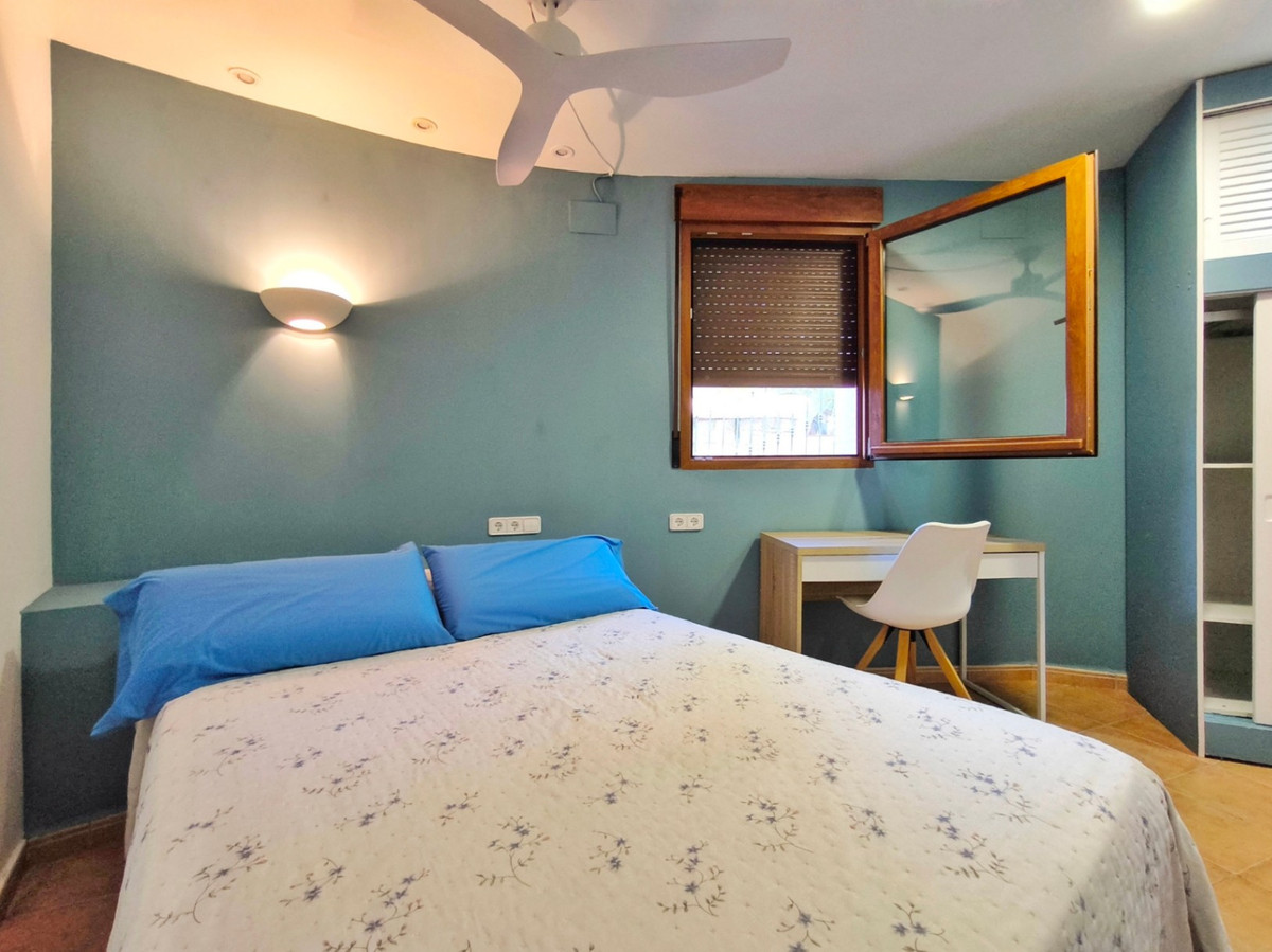 Se vende Villa - Chalet de 4 dormitorios en Costa Blanca, Alicante, España