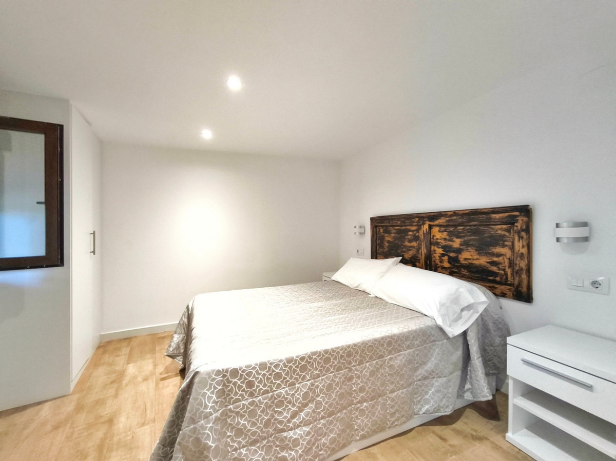 Se vende Villa - Chalet de 4 dormitorios en Costa Blanca, Alicante, España