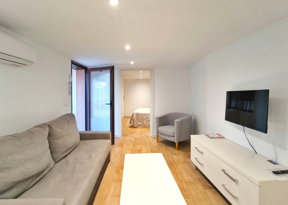 Se vende Villa - Chalet de 4 dormitorios en Costa Blanca, Alicante, España