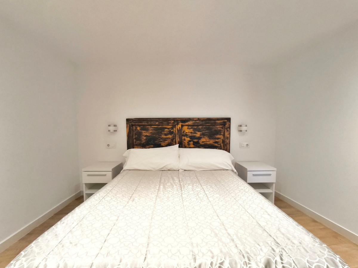 Se vende Villa - Chalet de 4 dormitorios en Costa Blanca, Alicante, España