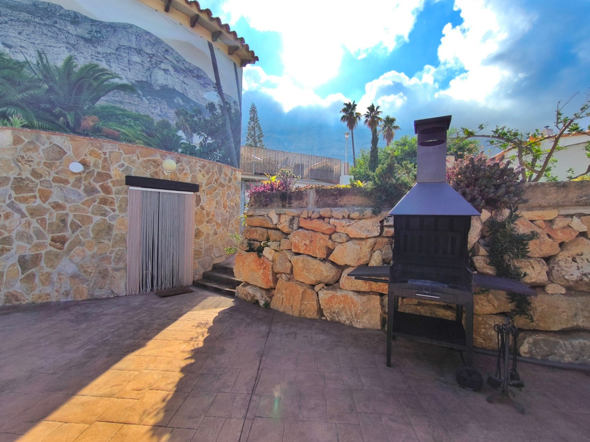 Se vende Villa - Chalet de 4 dormitorios en Costa Blanca, Alicante, España