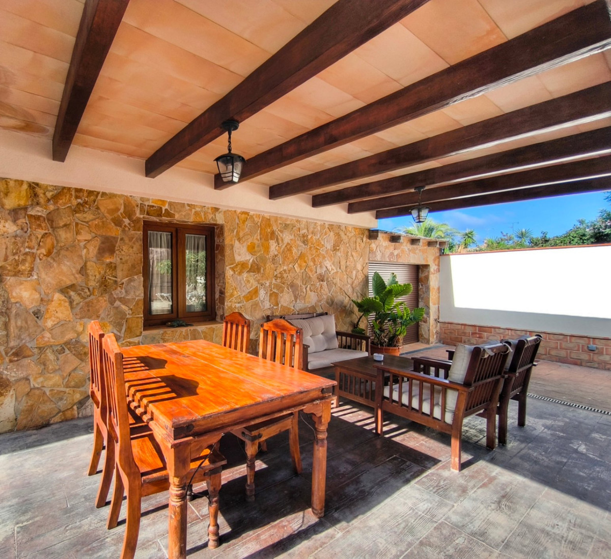 Se vende Villa - Chalet de 4 dormitorios en Costa Blanca, Alicante, España