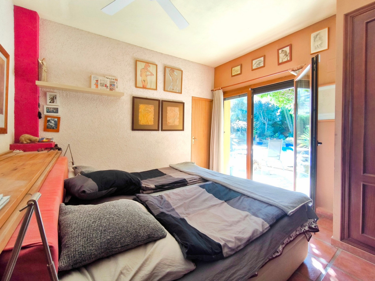 Se vende Villa - Chalet de 3 dormitorios en Costa Blanca, Alicante, España