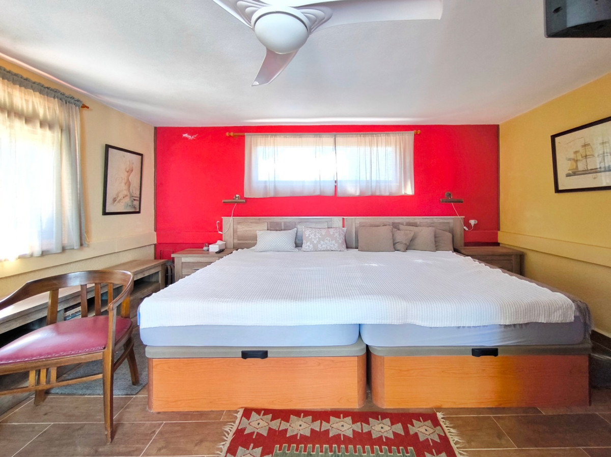 Se vende Villa - Chalet de 3 dormitorios en Costa Blanca, Alicante, España
