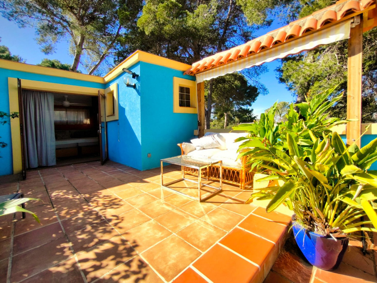 Se vende Villa - Chalet de 3 dormitorios en Costa Blanca, Alicante, España