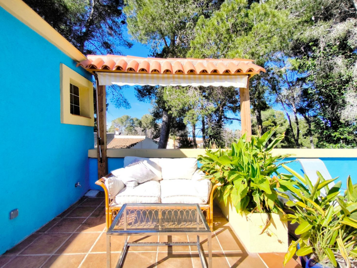 Se vende Villa - Chalet de 3 dormitorios en Costa Blanca, Alicante, España