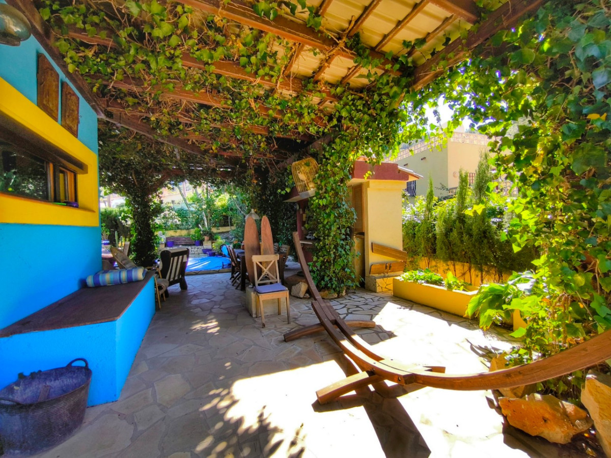 Se vende Villa - Chalet de 3 dormitorios en Costa Blanca, Alicante, España