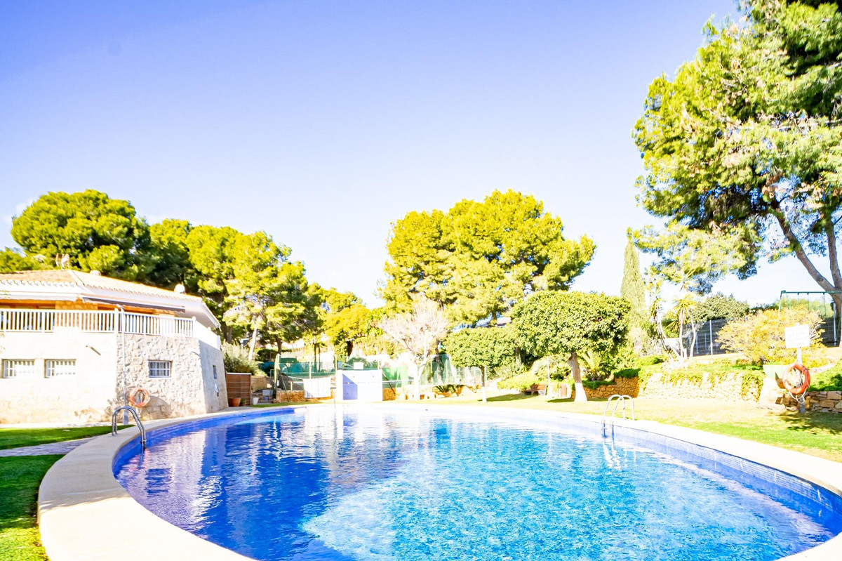 5 Bed Townhouse for sale in Benidorm Costa Blanca, Alicante, Spain