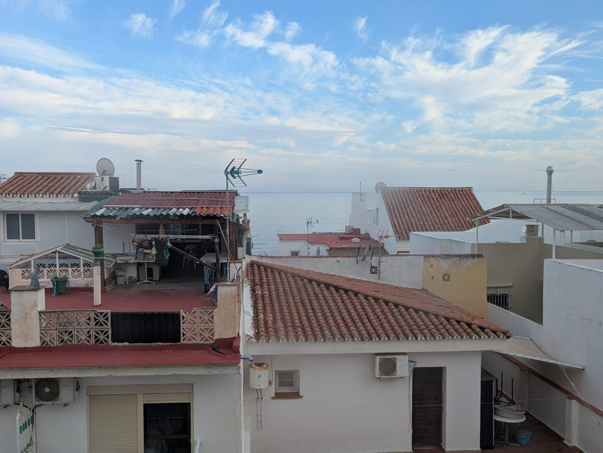 2 Bed Apartment for sale in La Carihuela Costa Del Sol, Málaga, Spain