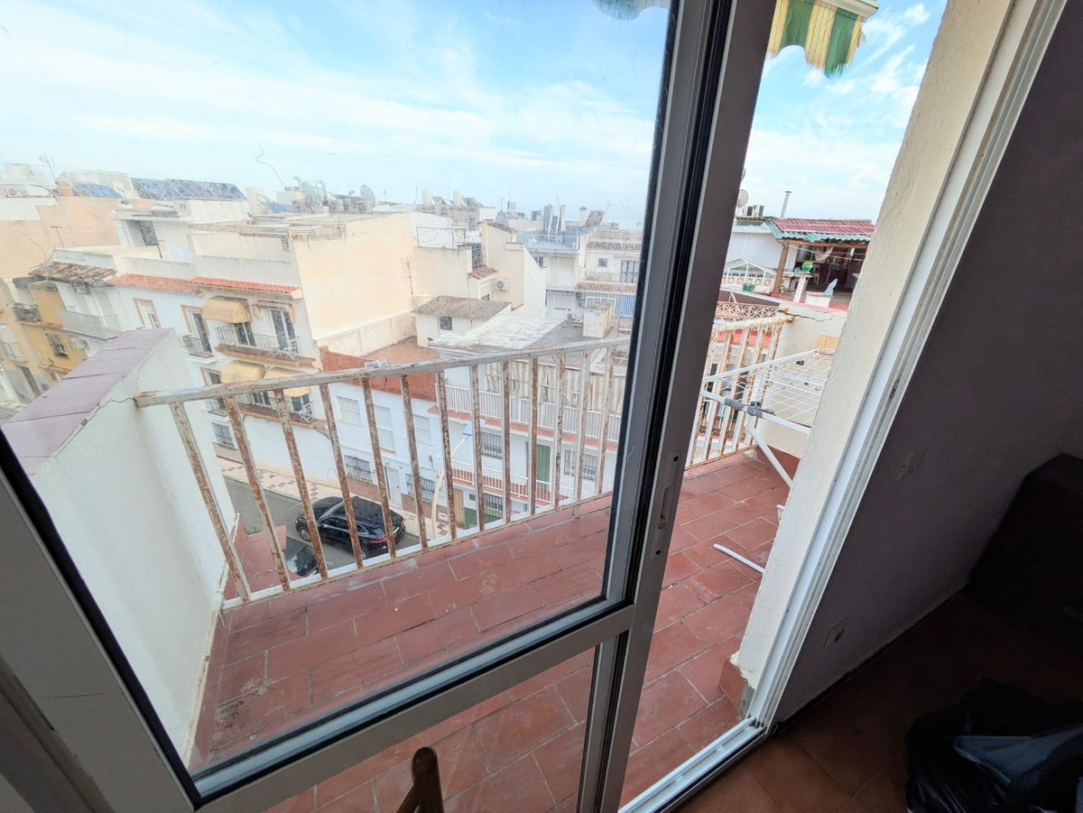 2 Bed Apartment for sale in La Carihuela Costa Del Sol, Málaga, Spain