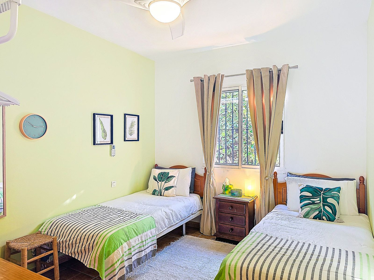 3 Bed Townhouse for sale in Cómpeta Costa Del Sol East, Málaga, Spain