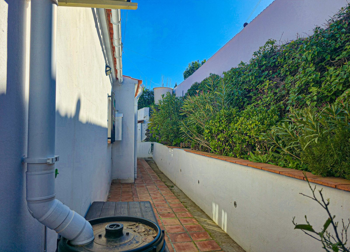 3 Bed Townhouse for sale in Cómpeta Costa Del Sol East, Málaga, Spain