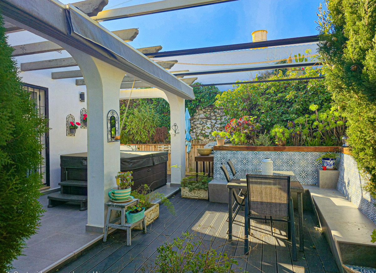 3 Bed Townhouse for sale in Cómpeta Costa Del Sol East, Málaga, Spain