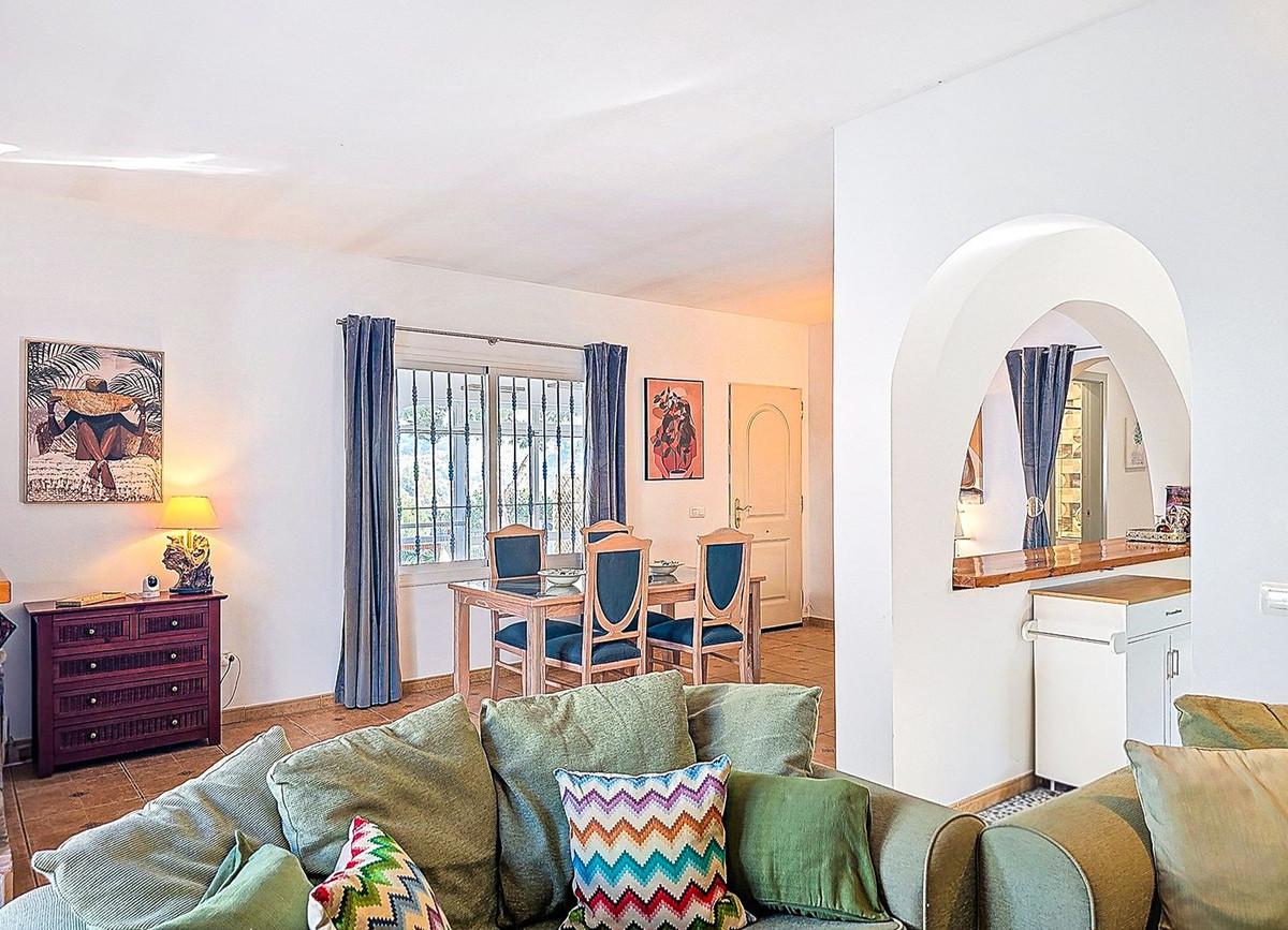 3 Bed Townhouse for sale in Cómpeta Costa Del Sol East, Málaga, Spain