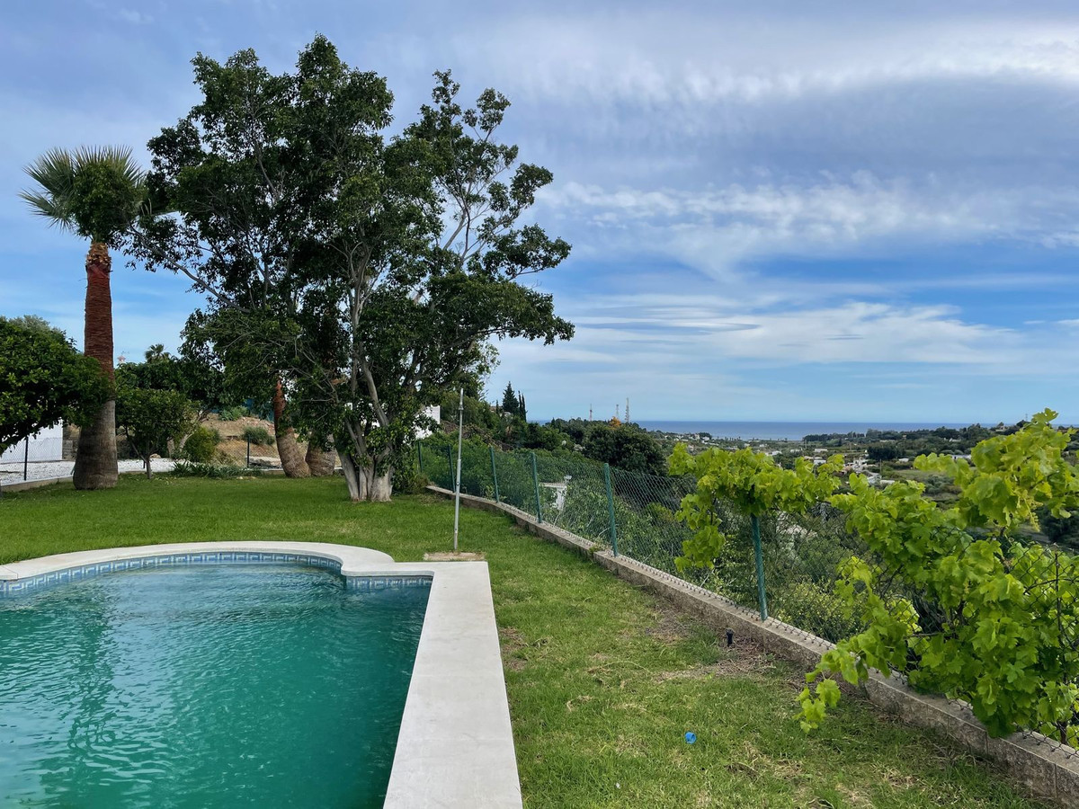 3 Bed Townhouse for sale in Estepona Costa Del Sol, Málaga, Spain