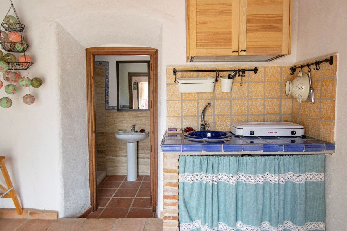 Se vende Terreno Rustico de 1 dormitorios en Costa Del Sol, Málaga, España