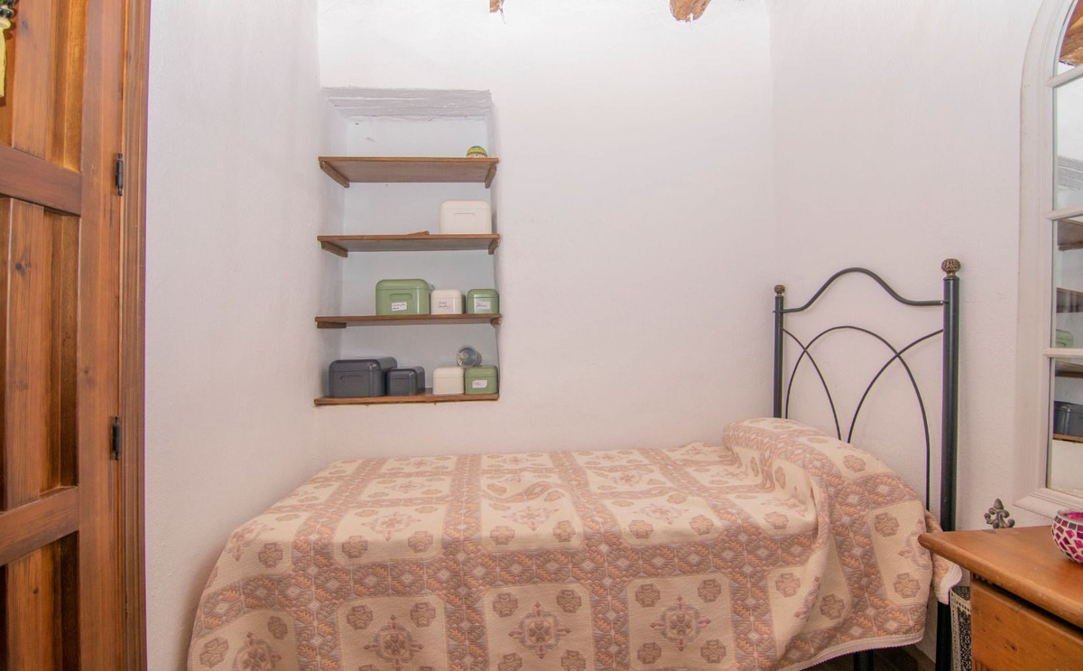 Se vende Terreno Rustico de 1 dormitorios en Costa Del Sol, Málaga, España