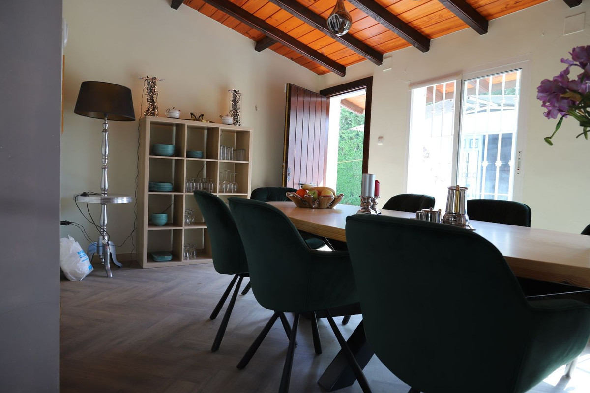5 Bed Townhouse for sale in Alhaurín El Grande Costa Del Sol, Málaga, Spain