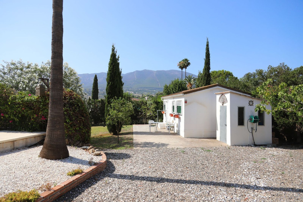 5 Bed Townhouse for sale in Alhaurín El Grande Costa Del Sol, Málaga, Spain
