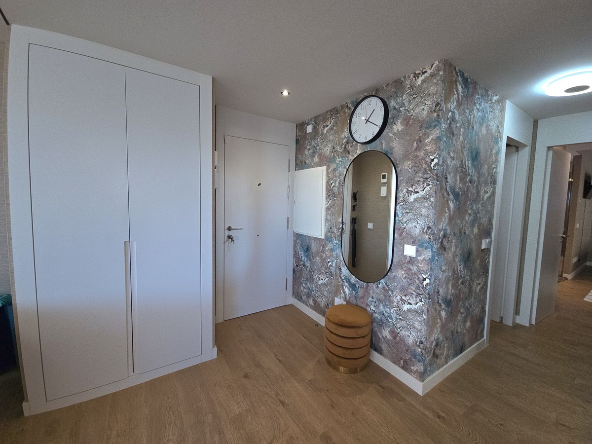 2 Bed Apartment for sale in Fuengirola Costa Del Sol, Málaga, Spain