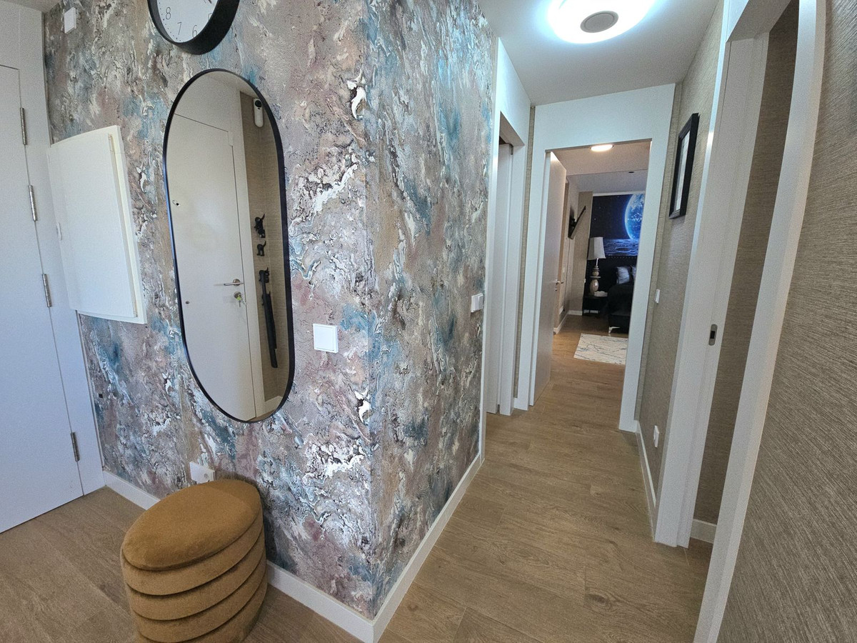 2 Bed Apartment for sale in Fuengirola Costa Del Sol, Málaga, Spain
