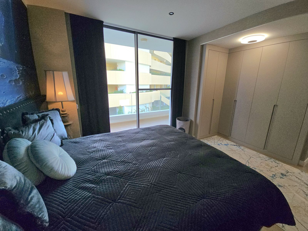 2 Bed Apartment for sale in Fuengirola Costa Del Sol, Málaga, Spain