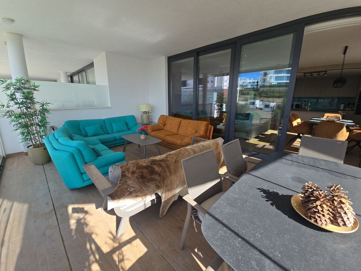 2 Bed Apartment for sale in Fuengirola Costa Del Sol, Málaga, Spain