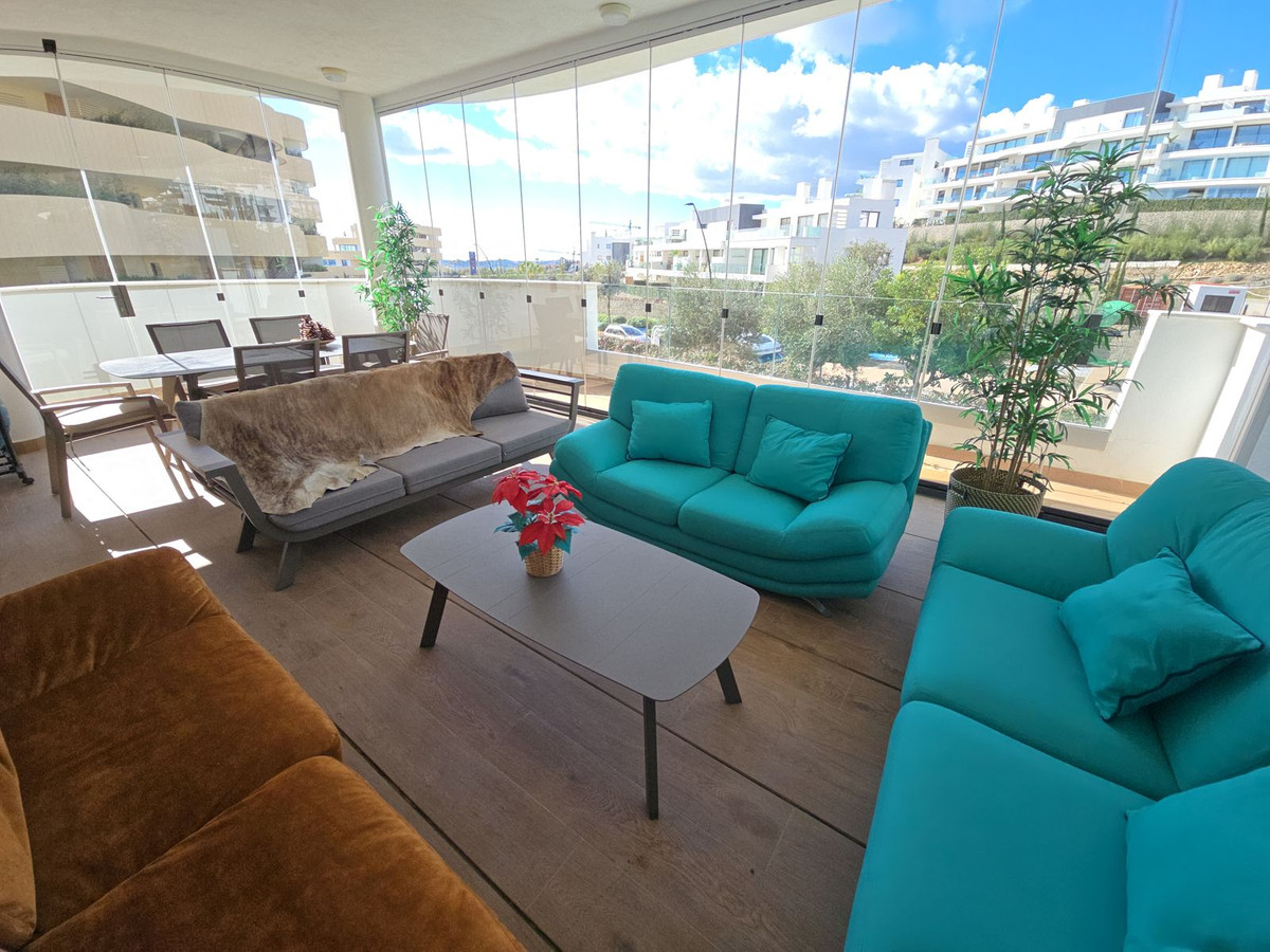 2 Bed Apartment for sale in Fuengirola Costa Del Sol, Málaga, Spain