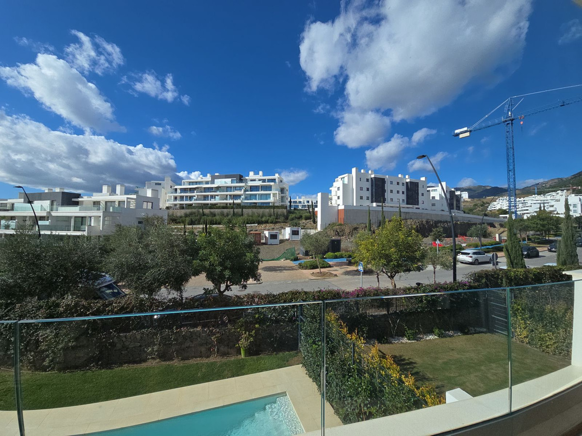 2 Bed Apartment for sale in Fuengirola Costa Del Sol, Málaga, Spain