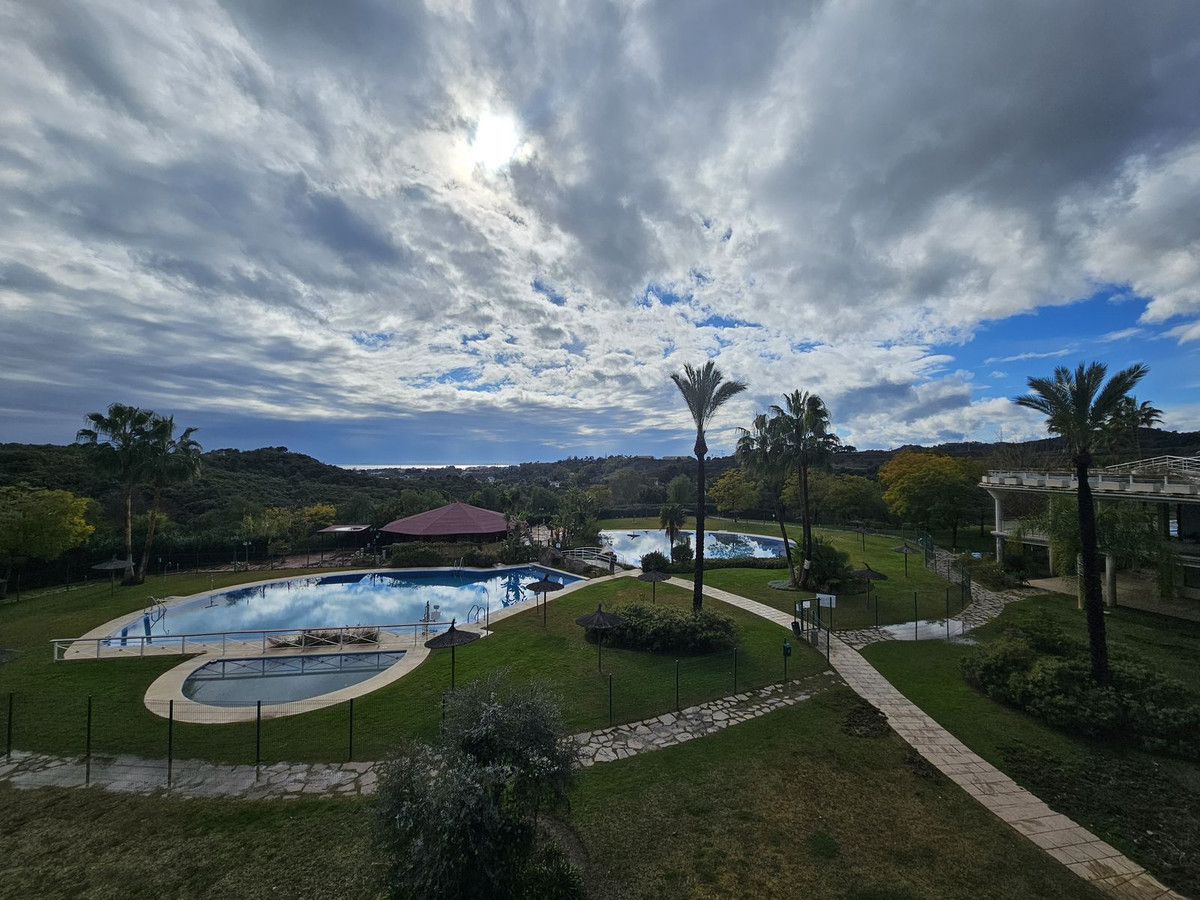 2 Bed Apartment for sale in Benahavís Costa Del Sol, Málaga, Spain