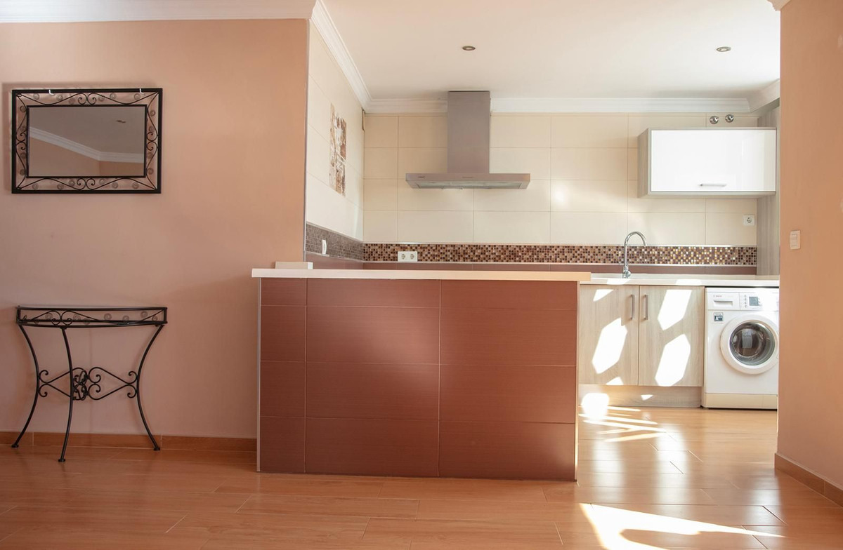 4 Bed Apartment for sale in San Pedro De Alcántara Costa Del Sol, Málaga, Spain