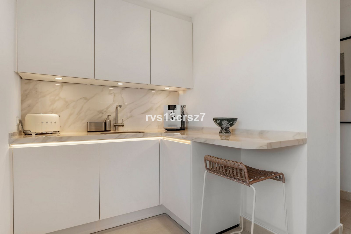 Se vende Apartamento Planta Media de 3 dormitorios en Costa Del Sol, Málaga, España