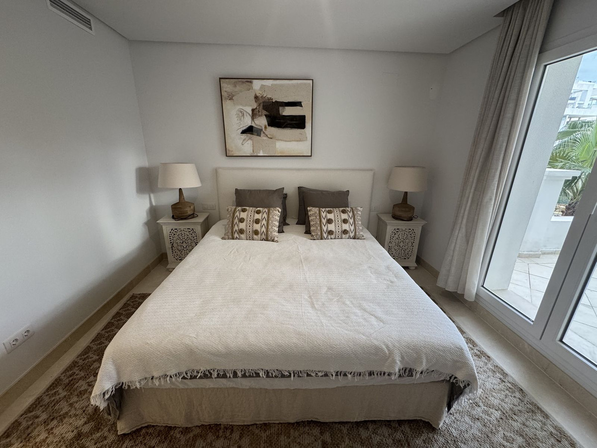 2 Bed Apartment for sale in Aloha Costa Del Sol, Málaga, Spain