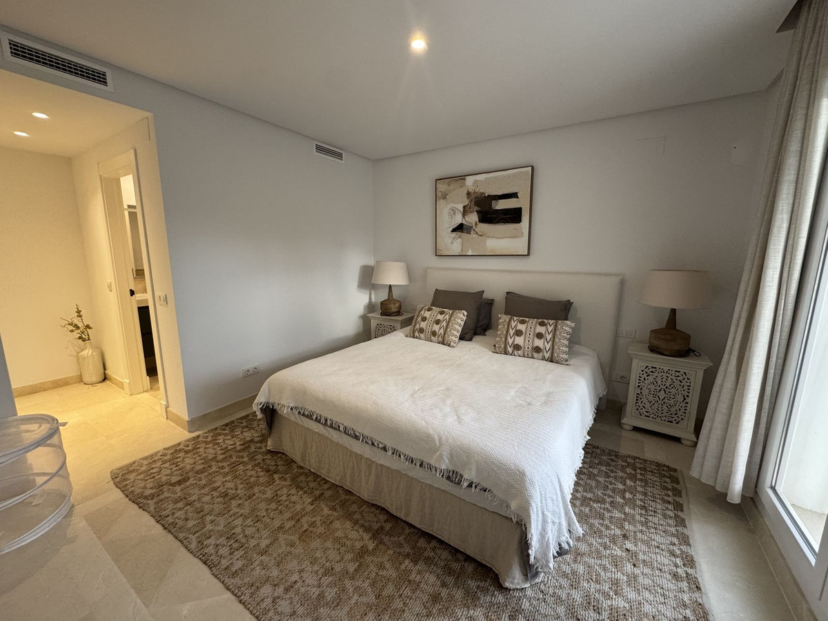 2 Bed Apartment for sale in Aloha Costa Del Sol, Málaga, Spain