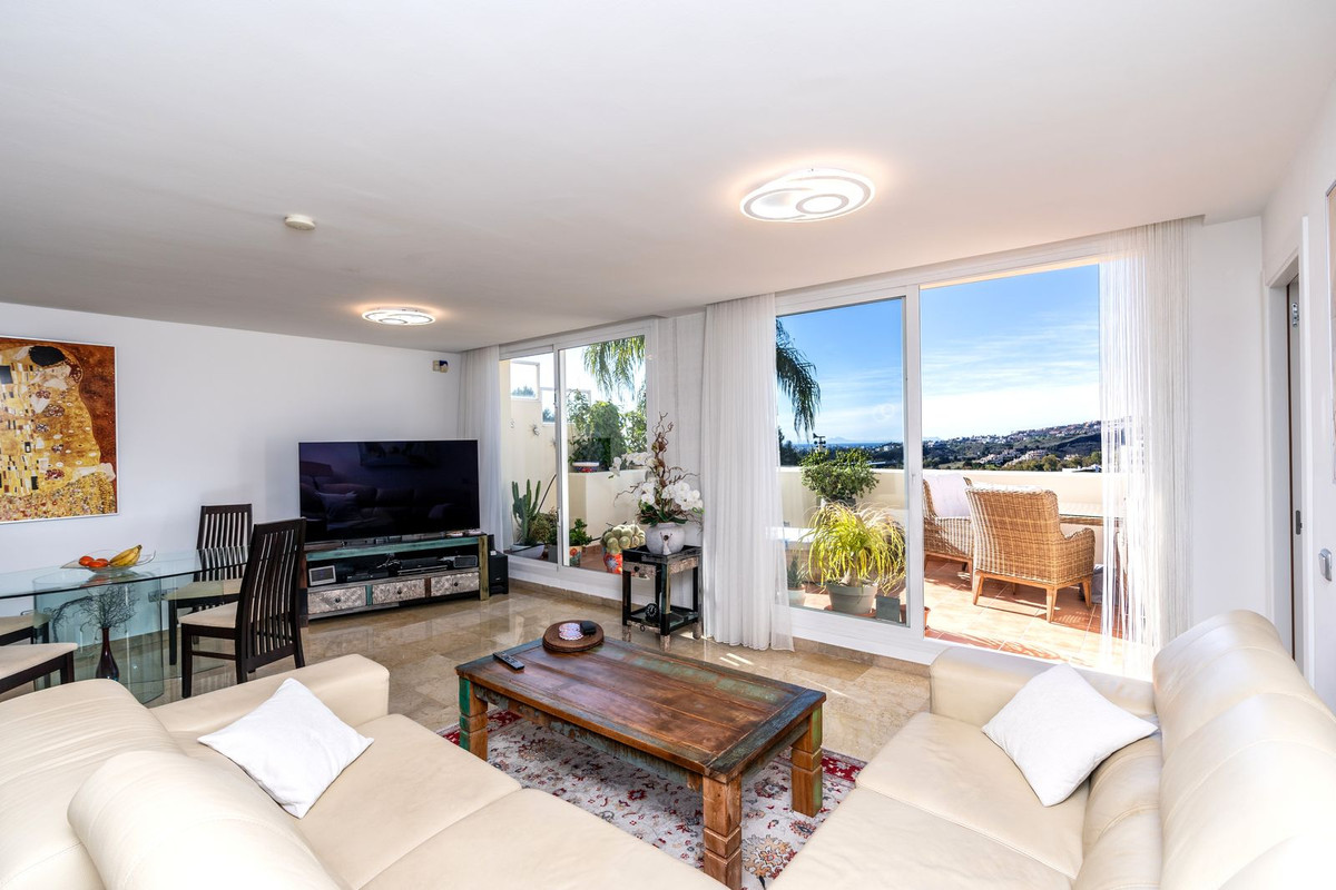 3 Bed Apartment for sale in Los Arqueros Costa Del Sol, Málaga, Spain