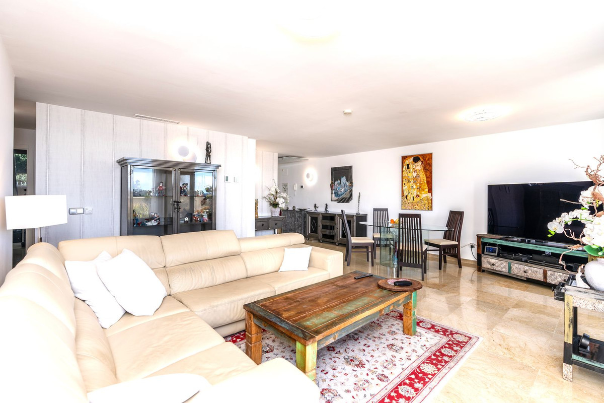 3 Bed Apartment for sale in Los Arqueros Costa Del Sol, Málaga, Spain