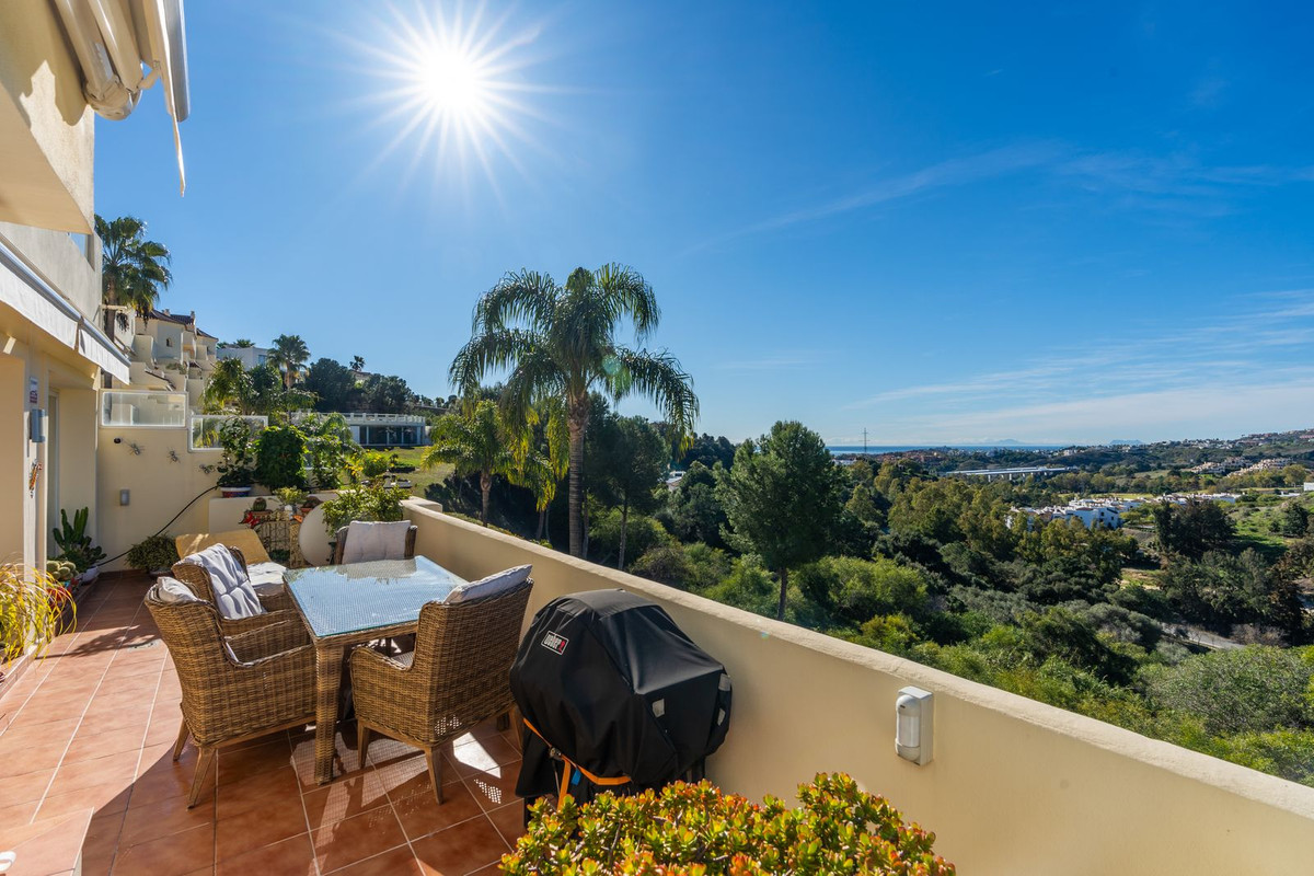 3 Bed Apartment for sale in Los Arqueros Costa Del Sol, Málaga, Spain