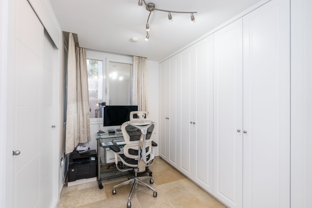 3 Bed Apartment for sale in Los Arqueros Costa Del Sol, Málaga, Spain