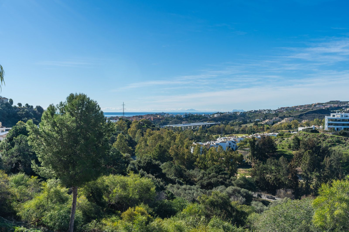 3 Bed Apartment for sale in Los Arqueros Costa Del Sol, Málaga, Spain