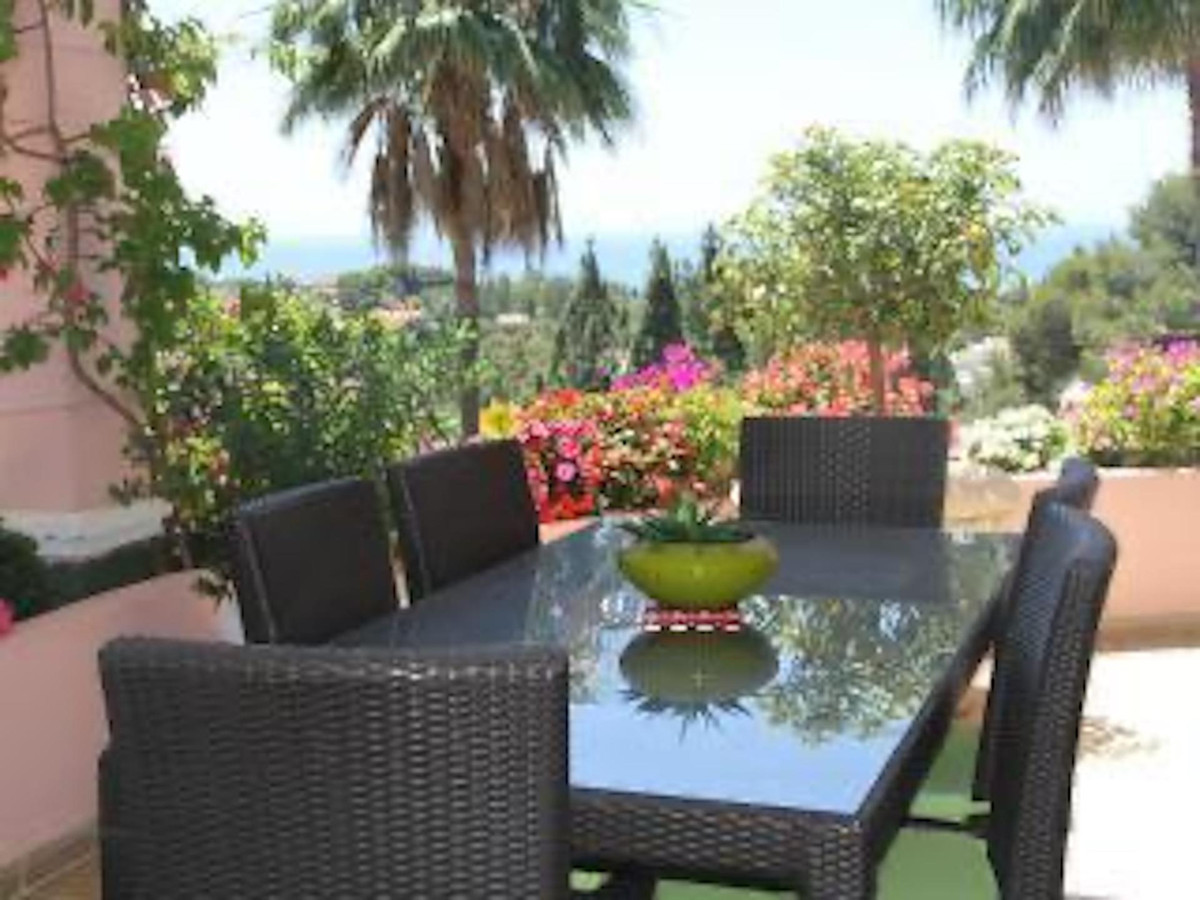 5 Bed Townhouse for sale in Calahonda Costa Del Sol, Málaga, Spain