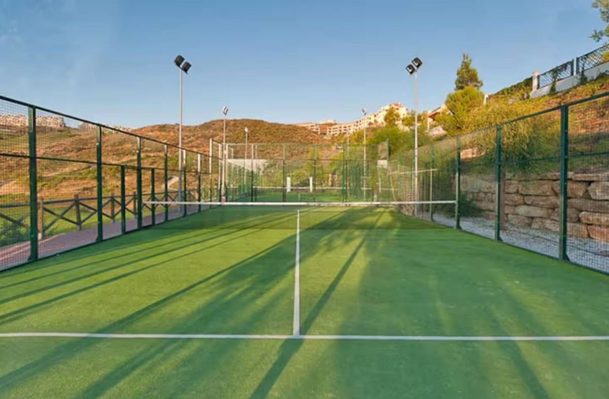 2 Bed Apartment for sale in Calanova Golf Costa Del Sol, Málaga, Spain
