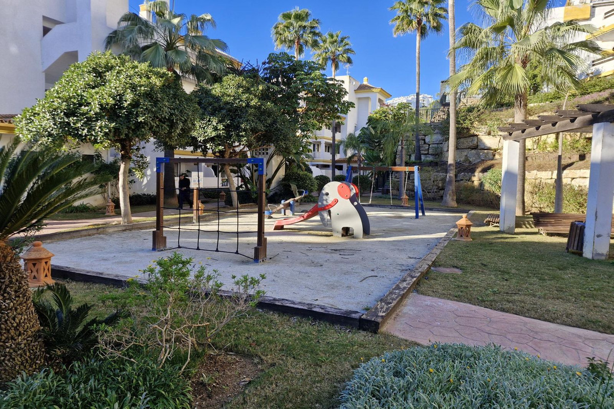 2 Bed Apartment for sale in Calanova Golf Costa Del Sol, Málaga, Spain