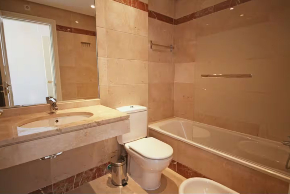 2 Bed Apartment for sale in Calanova Golf Costa Del Sol, Málaga, Spain