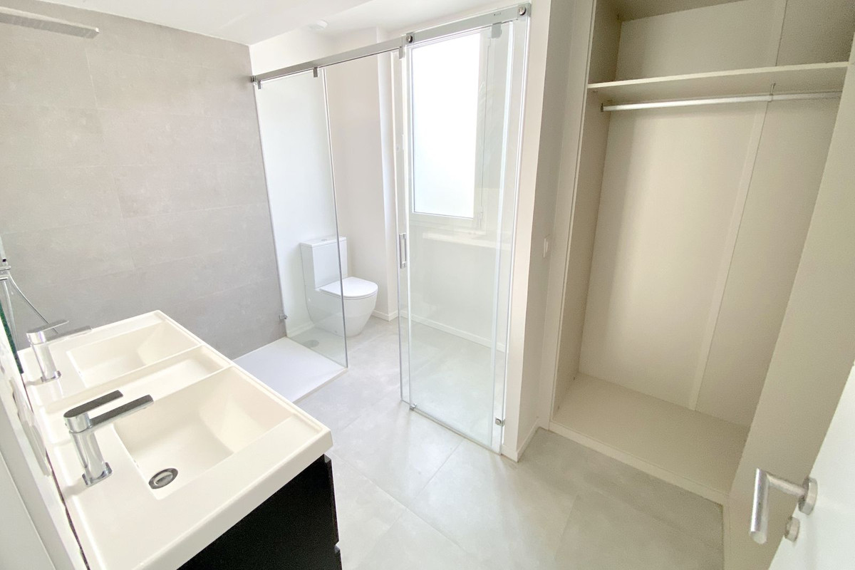 3 Bed Apartment for sale in La Cala De Mijas Costa Del Sol, Málaga, Spain