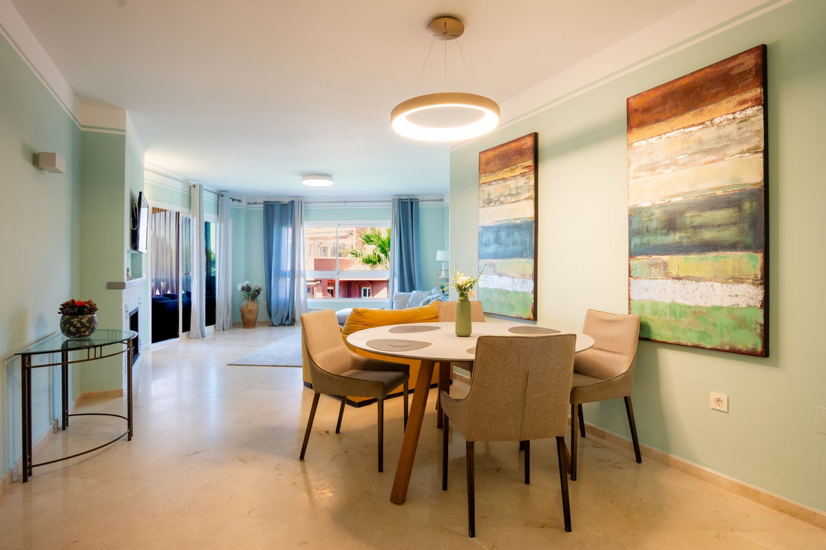 2 Bed Apartment for sale in Elviria Costa Del Sol, Málaga, Spain